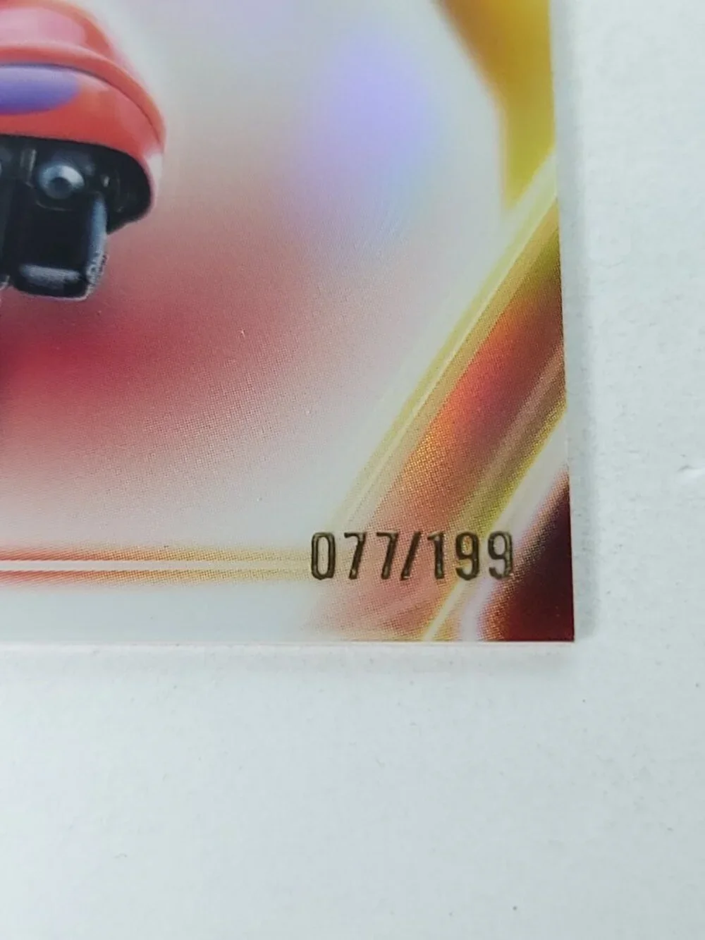 Baymax Topps 2026 Disney Neon Holo Chrome Refractor Limited 077/199 CNE